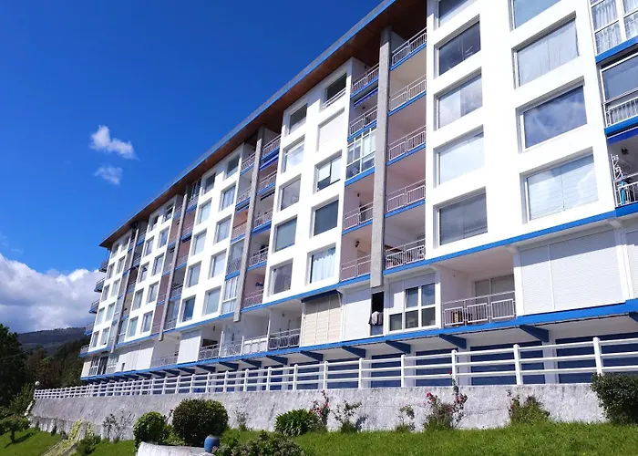 El Balcon De * באקיו