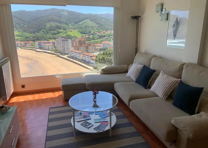 El Balcon De * באקיו